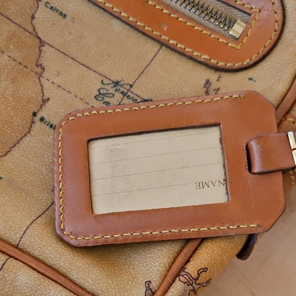 Vintage Map Design Tan Messenger Bag - Picture 8 of 8